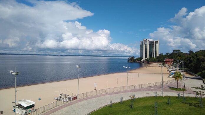 Interdição Temporária da Praia da Ponta Negra por Segurança
