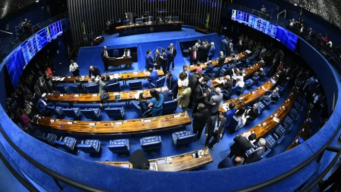 Senado Aprova Isenção do Imposto de Renda