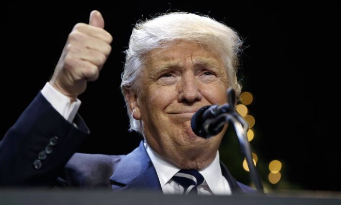 Trump é empossado presidente dos EUA