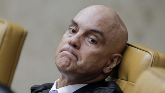 Rumble processa Moraes censura