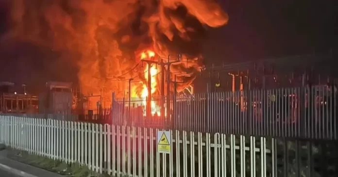 Heathrow reabre após incêndio