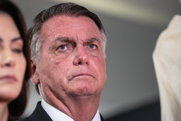 STF Inicia Julgamento de Bolsonaro
