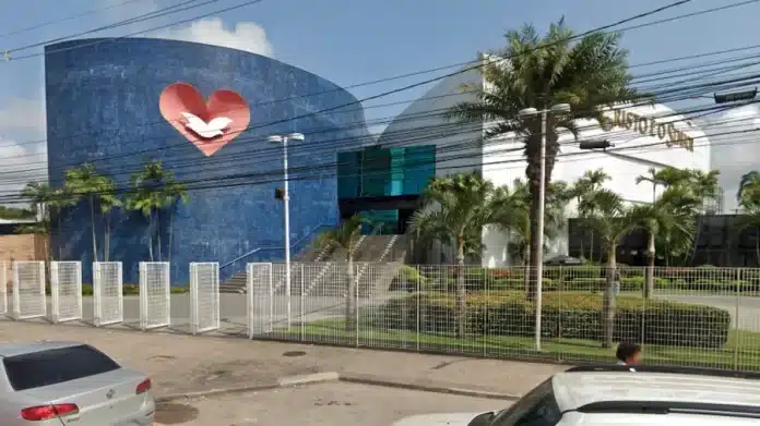 Universal condenada por doação após venda de padaria