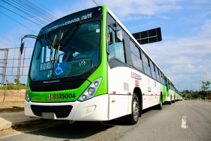 Greve de ônibus paralisa Manaus