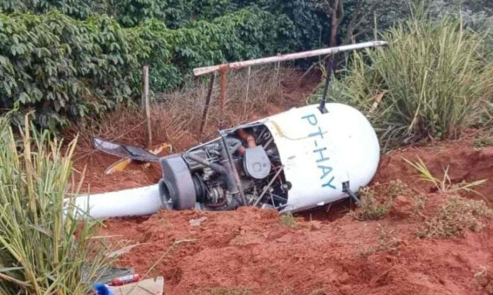 Helicóptero cai em Nova Resende