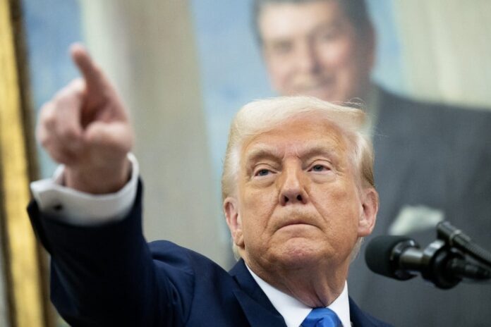 Trump ameaça tarifa de 50% à China: 