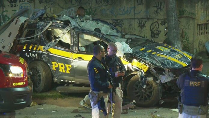 Três agentes da PRF morrem em perseguição no Rio
