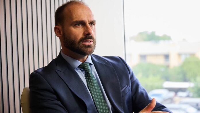Eduardo Bolsonaro rejeita acordo da anistia