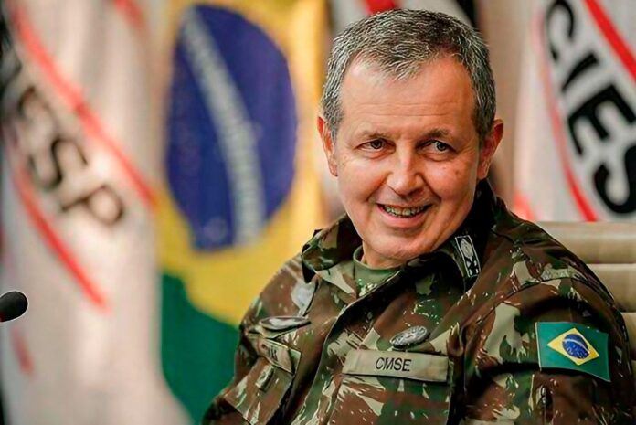 EUA quer retirar visto do general Tomás