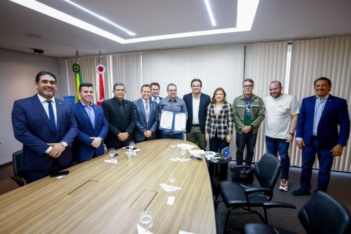 Governador Roberto Cidade assina homologação do resultado final do concurso do Ipaam