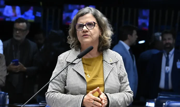 Lula anuncia Teresa Leitão como nova líder do governo no Senado.