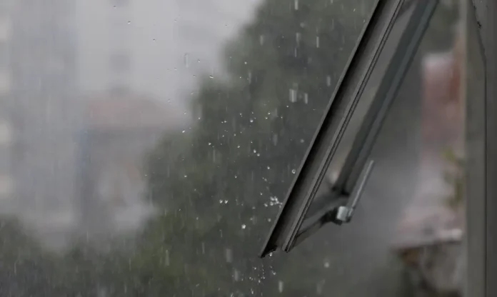 Nuvens carregadas sobre cidade da Região Sul durante previsão de chuva com granizo emitida pelo Instituto Nacional de Meteorologia (Inmet).