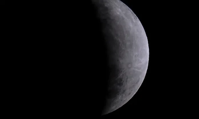 Eclipse parcial da Lua será visível em todo o Brasil na noite de 27 para 28 de agosto.