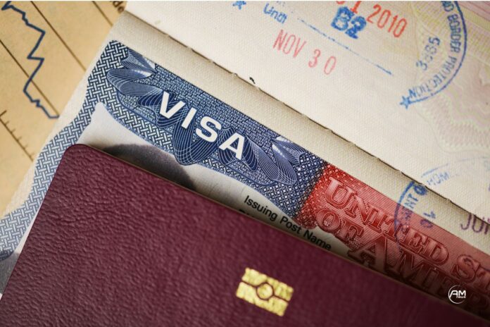 Vistos B1 e B2 podem ser cancelados para até 200 mil estrangeiros nos Estados Unidos.