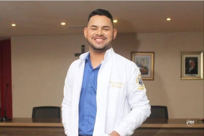Apae Manaus realiza palestra sobre Setembro Amarelo com participação de famílias e psicólogo convidado.