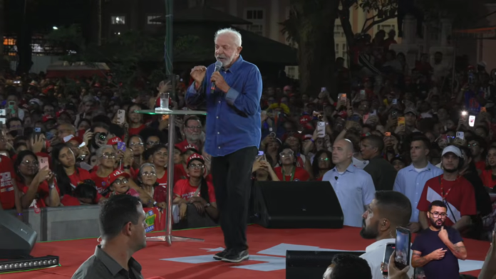 Presidente Lula durante discurso em Belém sobre prevenção ao câncer de próstata.