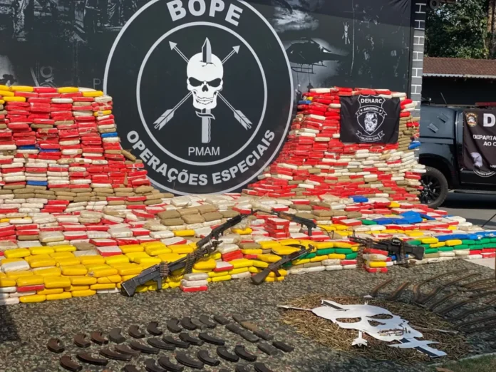 Apreensão de skunk no Amazonas totalizou 4,5 toneladas e incluiu armas de guerra em Codajás.