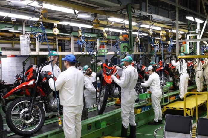 Produção de motocicletas em Manaus alcança melhor desempenho para os oito primeiros meses desde 2008.