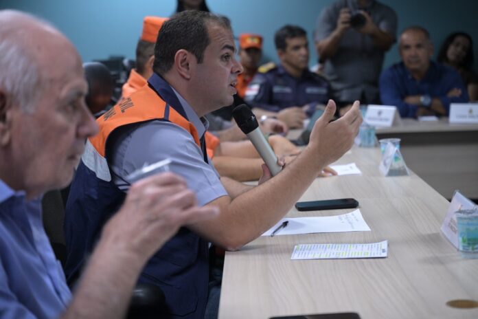 AMAZONAS REFORÇA COMBATE ÀS QUEIMADAS E À ESTIAGEM