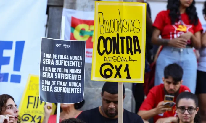 Fim da escala 6x1 prevê dois dias de descanso e redução gradual da jornada de trabalho